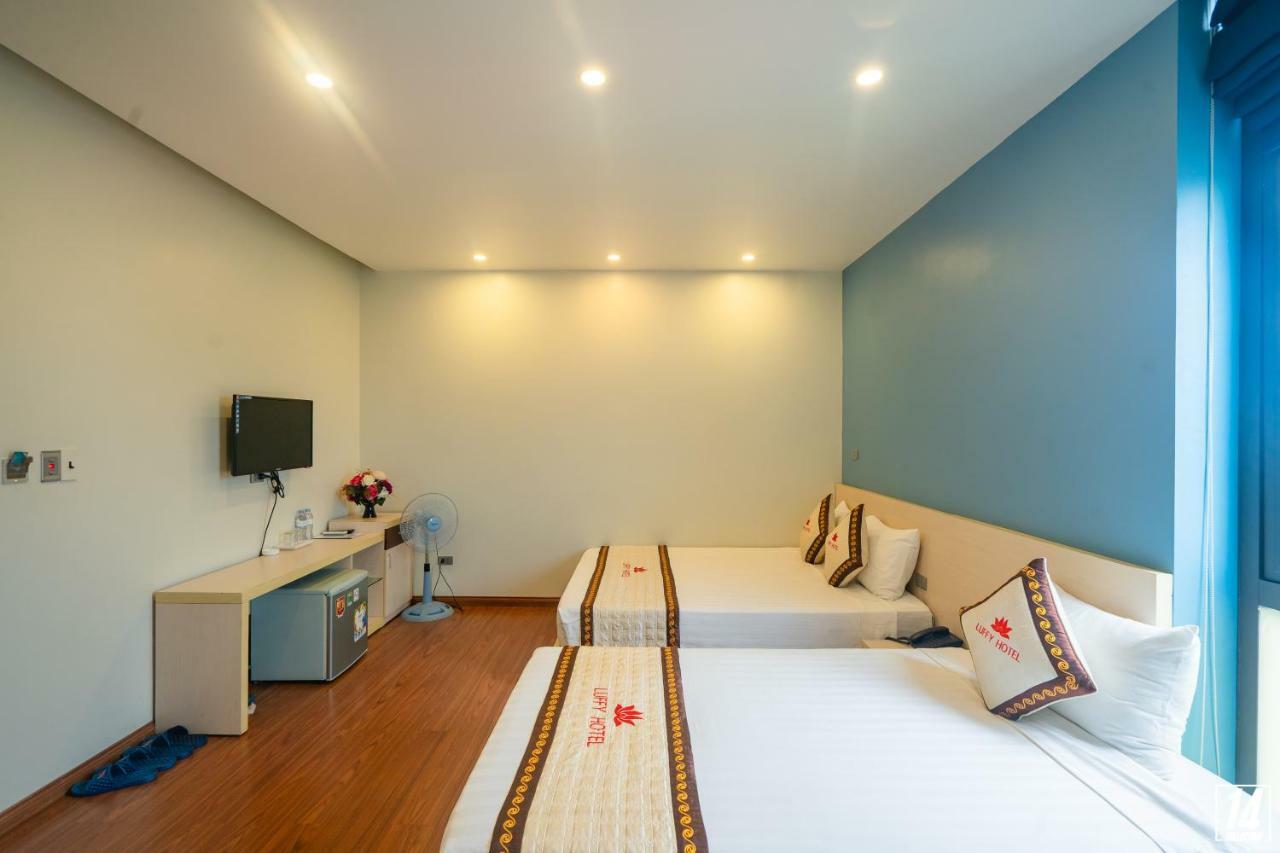 Luffy Hotel Uong Bi 외부 사진